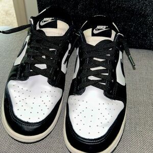 Black and White Dunks! Panda Nike